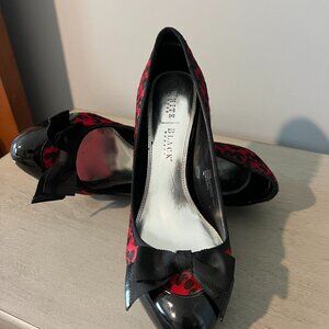 White House Black Market Size 10 Heels